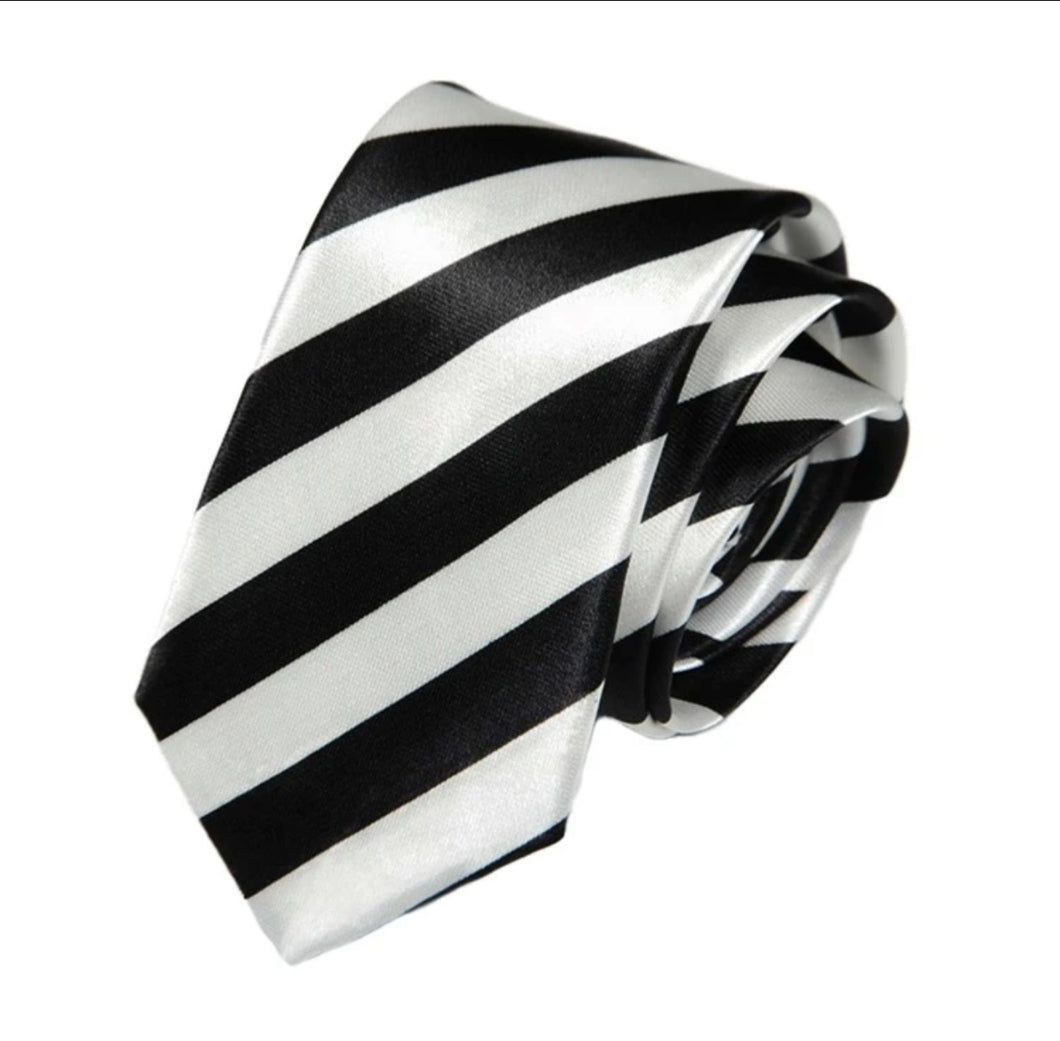 ⚫⚪ Classic Black & White Striped Tie/Necklace