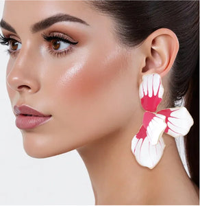 Ms. Pinky Flower Earrings