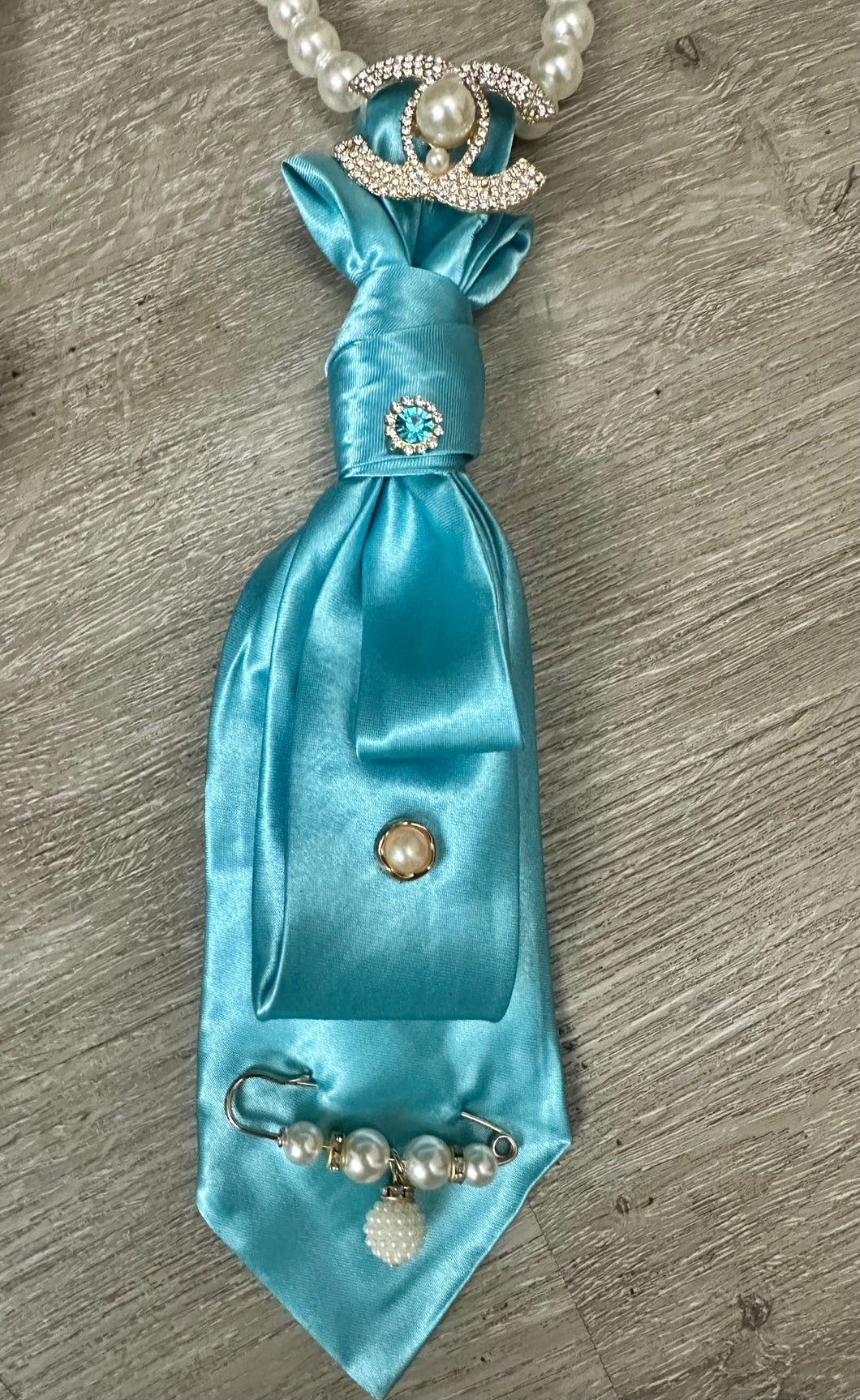 Tiffany Elegance Tie Necklace