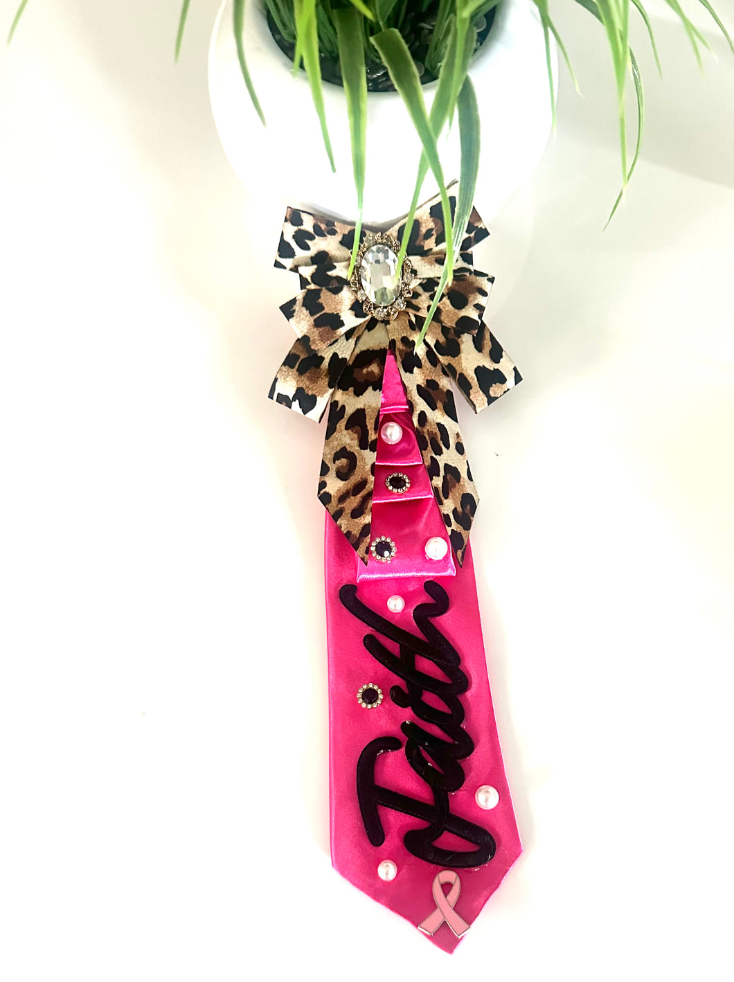 Faith always wins Tie Necklace